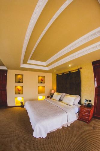 amanda maccorquodale recommends villa dorada motel tijuana pic