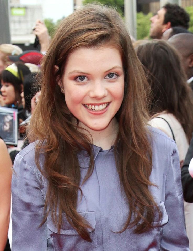 Georgie Henley Nude berg magmafilm