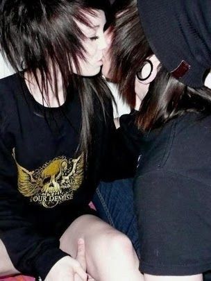 Best of Hot emo girls kissing