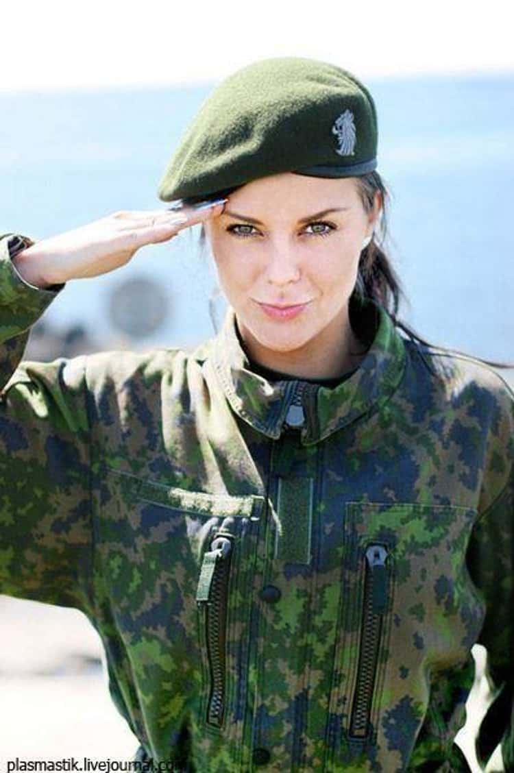 Hot Military Women naruto tsunade