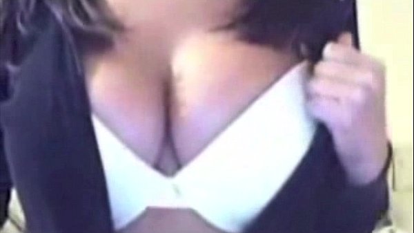 hot webcam strip tease
