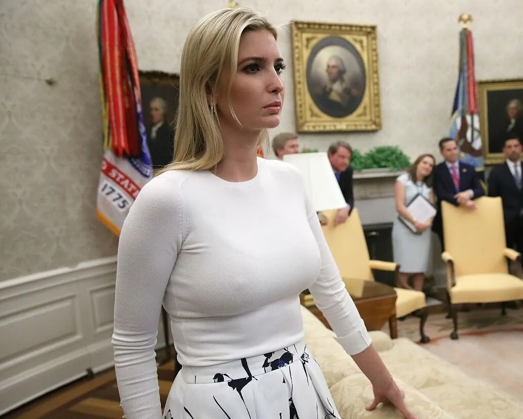 bill bondy add ivanka trump tit pics photo