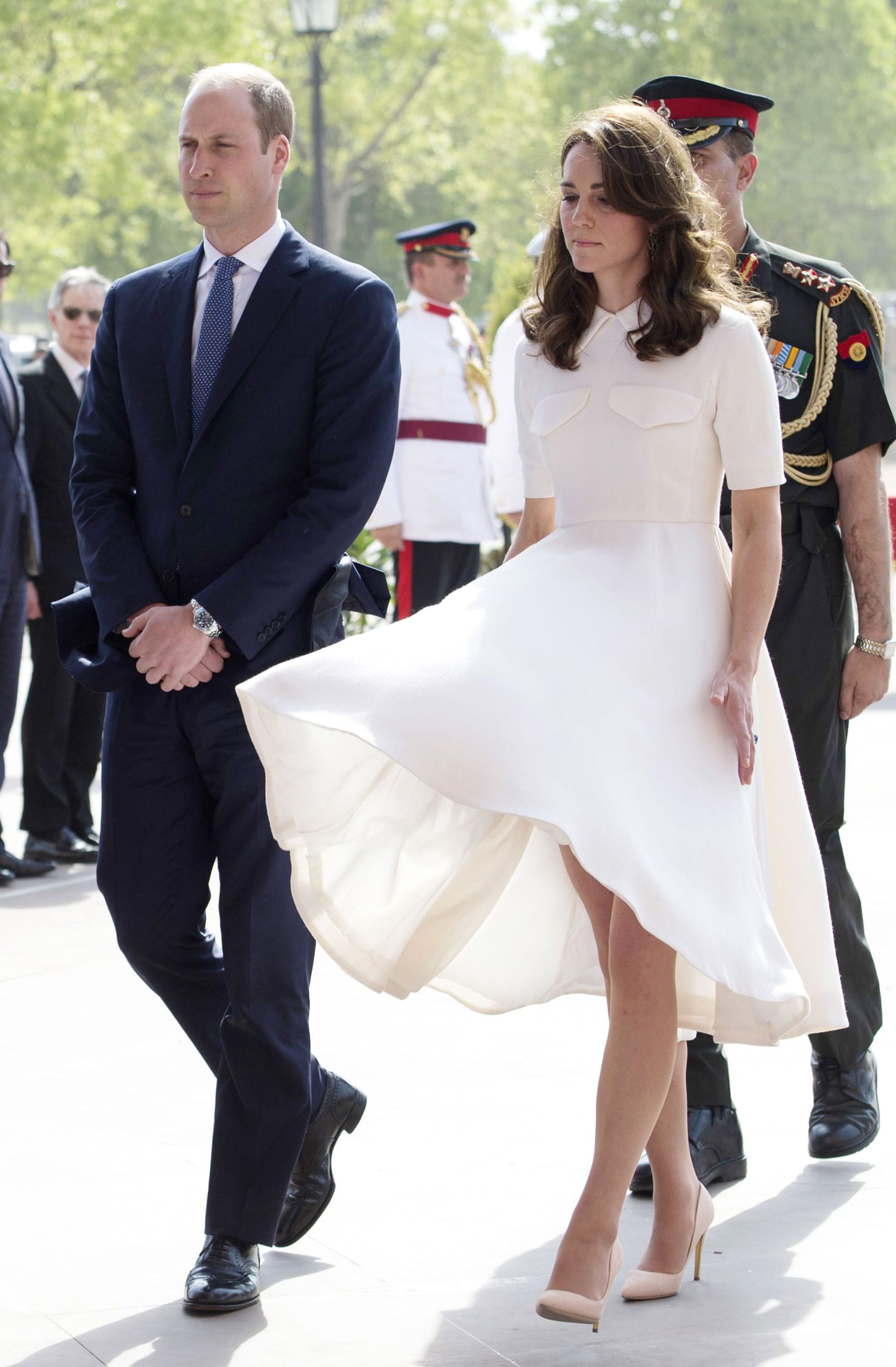 aaron perrott add kate middleton upskirt photo