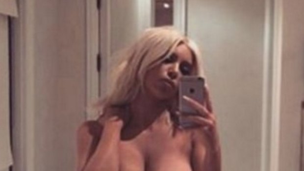 carly suzanne smith recommends kim kardashian nude bathroom pic pic