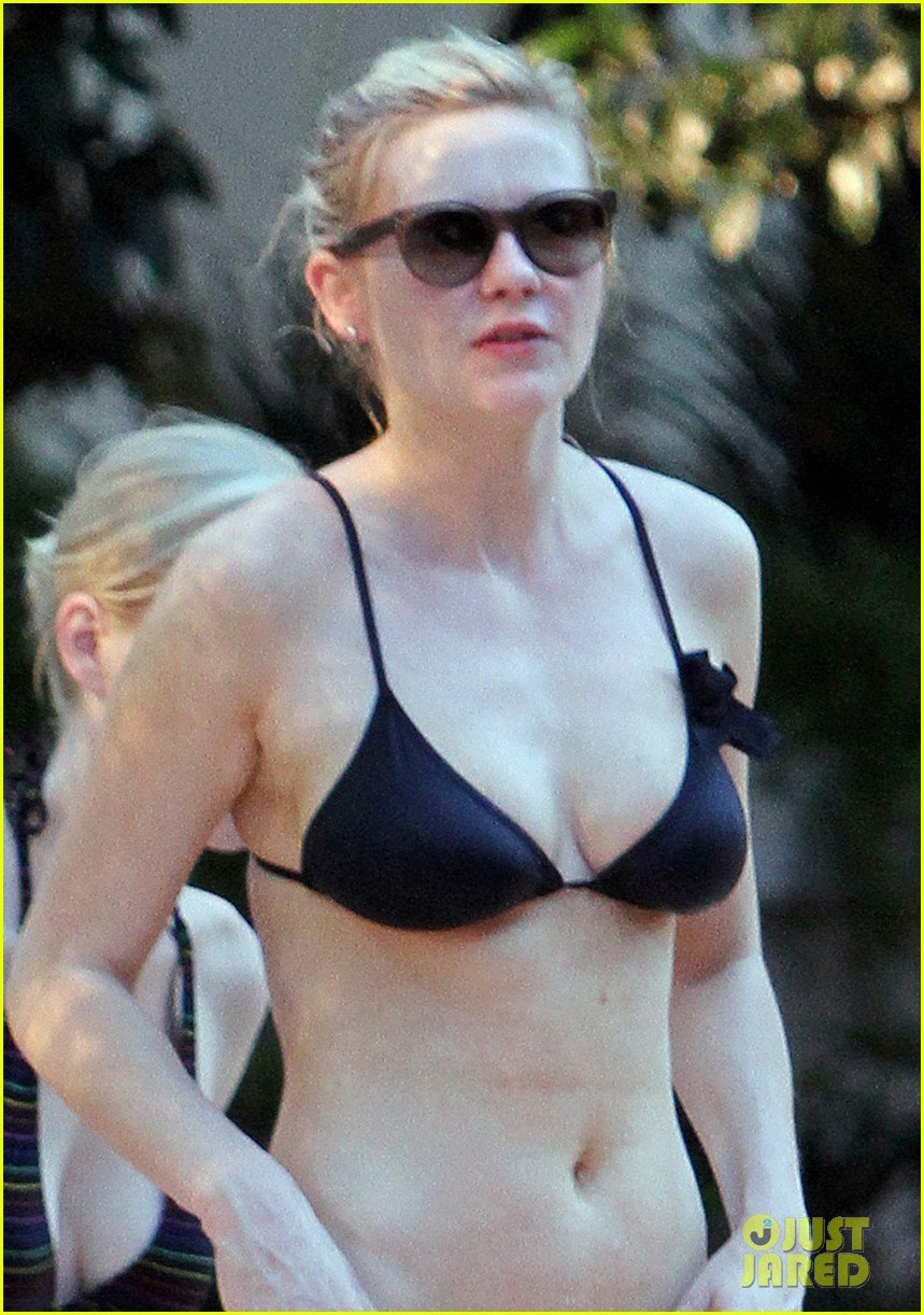 christopher lall recommends Kirsten Dunst Belly Button