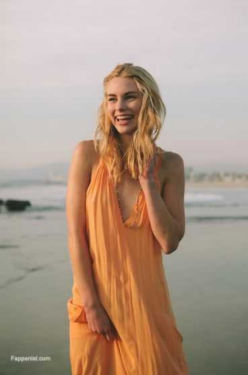 Best of Lucy fry nude pics