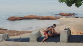 bob gilmour add photo making love on the beach
