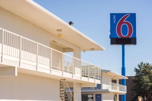 albert cong recommends Motel 6 Reno Nevada