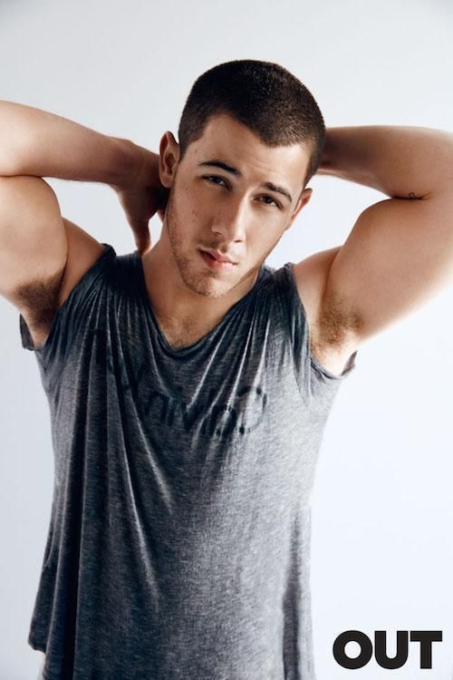 Nick Jonas Half Naked sexy naakt