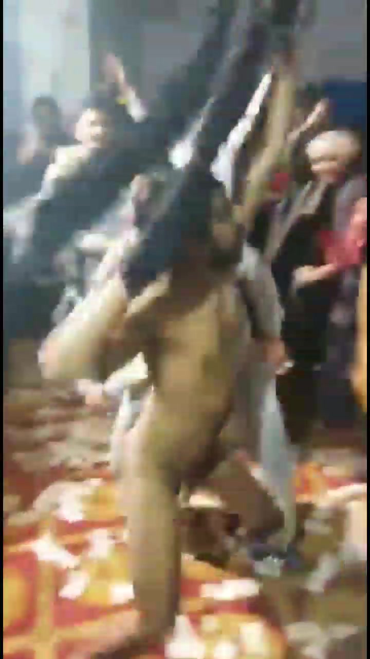 aaron jonasson share nude dance in public photos