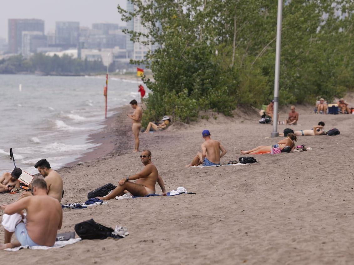 caitlin lambert recommends nudist beach beauty contest pic