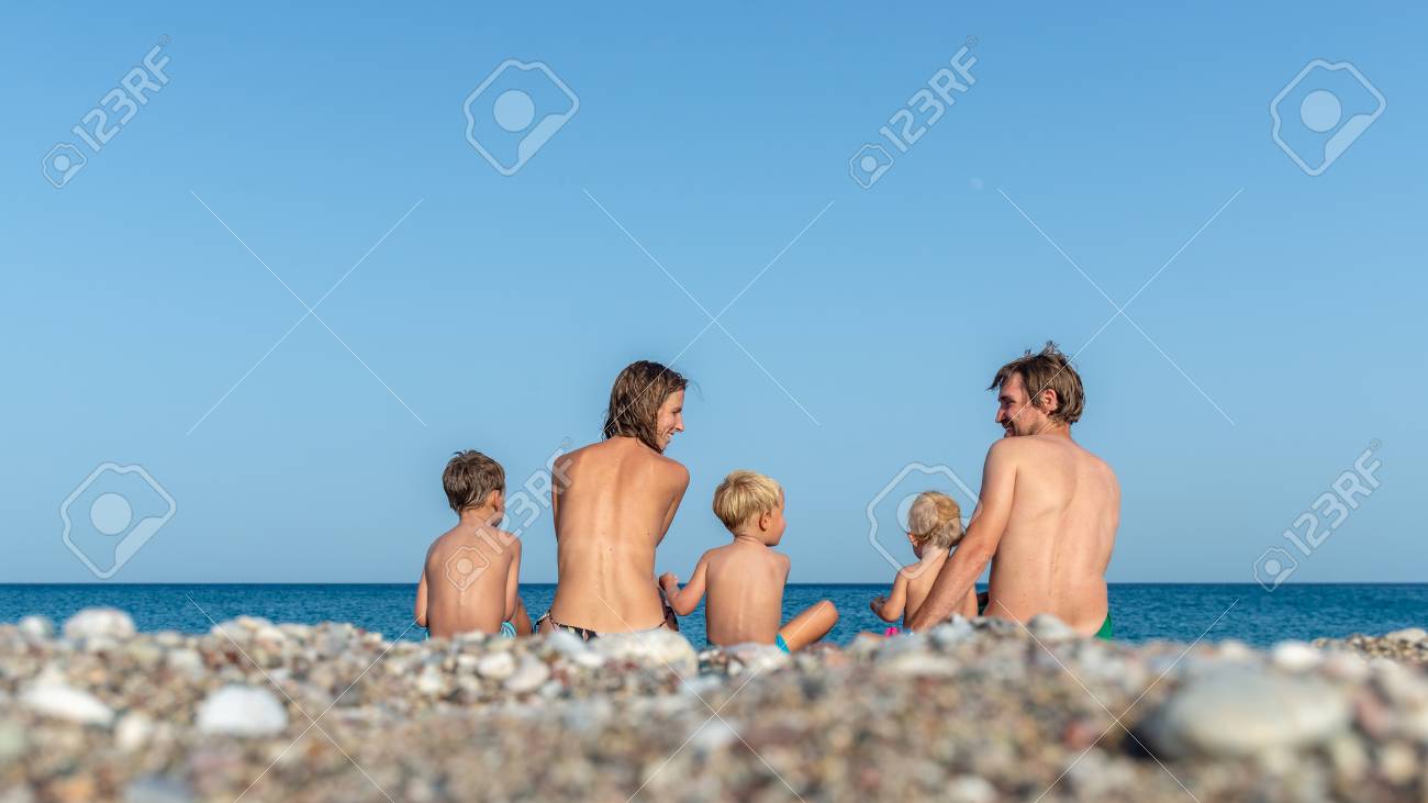 chaz hood recommends nudist beach family photos pic