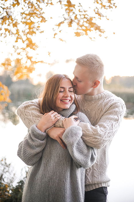 Best of Photo poses for couples outdoors