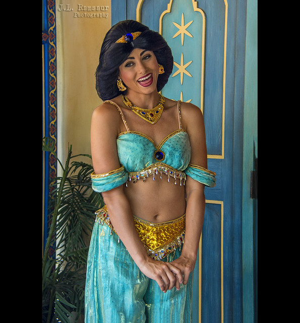 clover white recommends Princess Jasmine Pictures