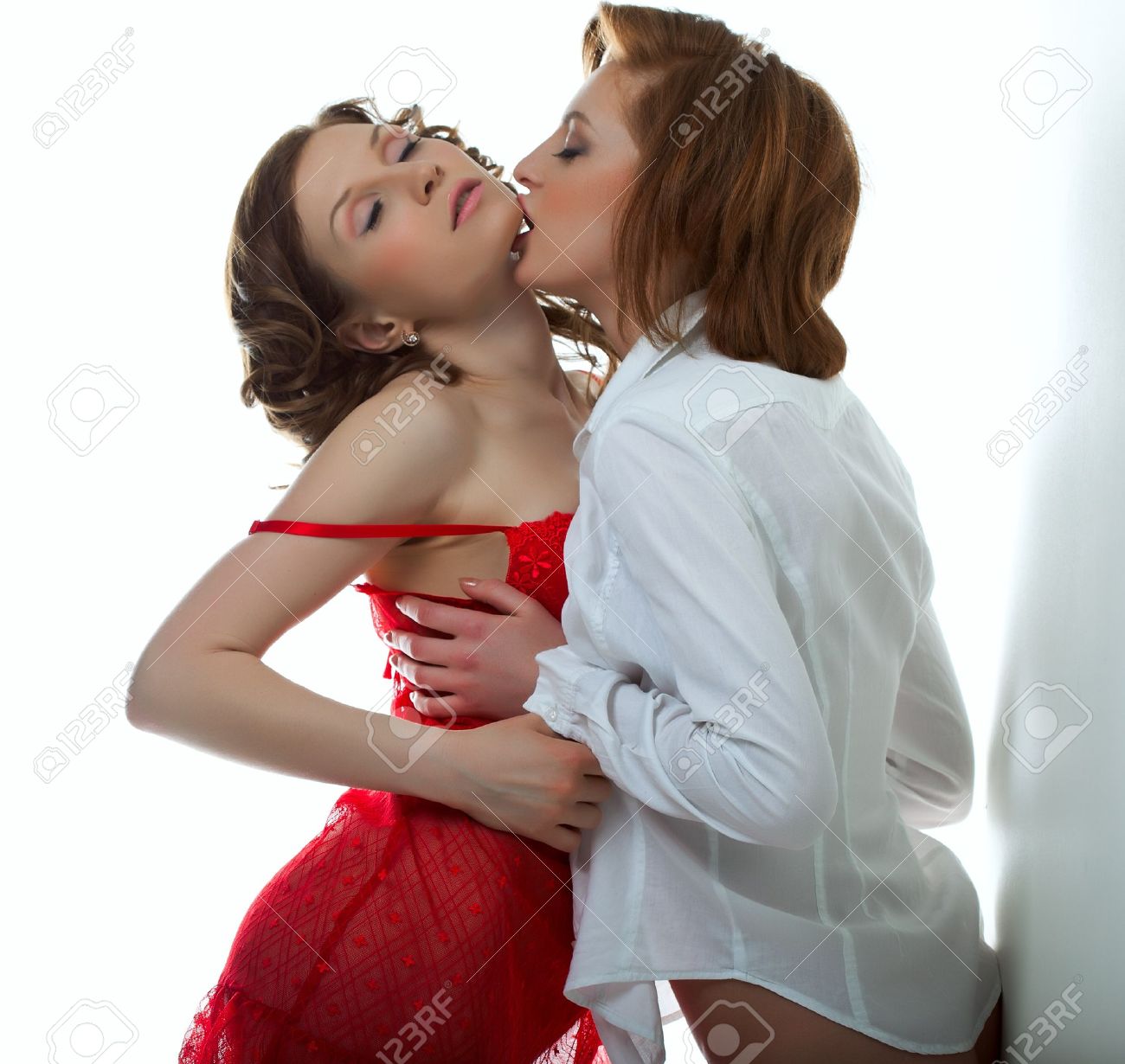 clamba cosmin share really hot girls kissing photos