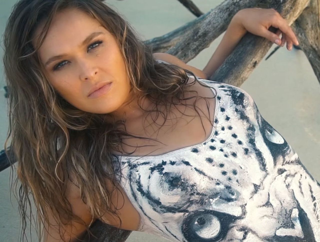 cashout king recommends ronda rousey body paint nipples pic