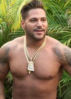 chandra farris recommends ronnie ortiz magro nude pic
