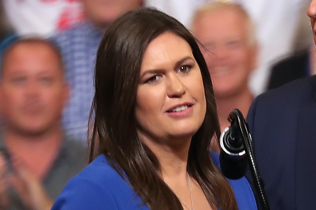 sarah huckabee sanders is sexy