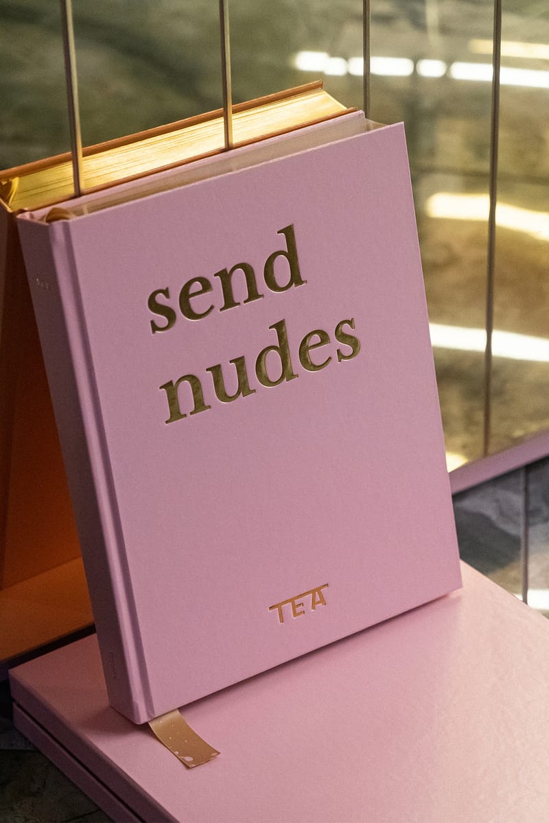 amerdip kaur recommends send nudes wallpaper pic