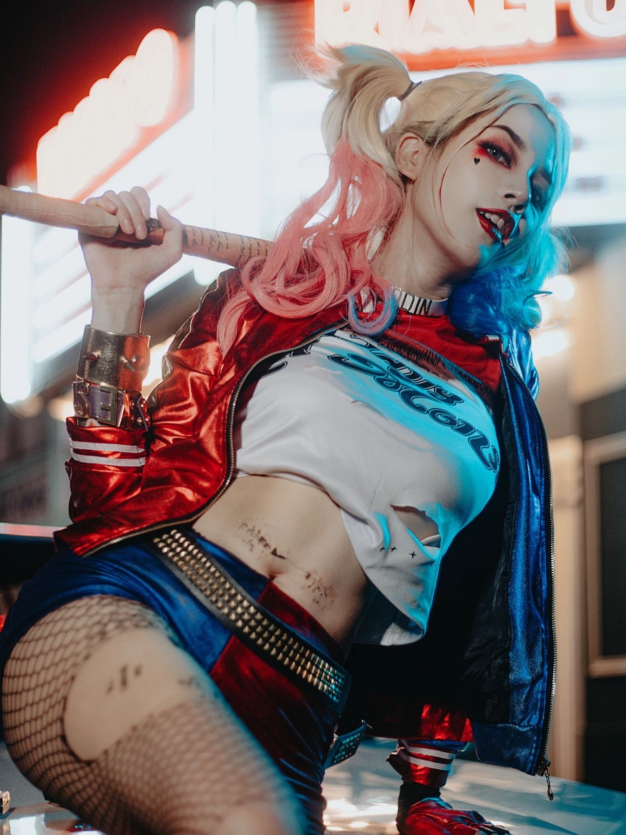 bertha arnold recommends sexy harley quinn cosplay pic