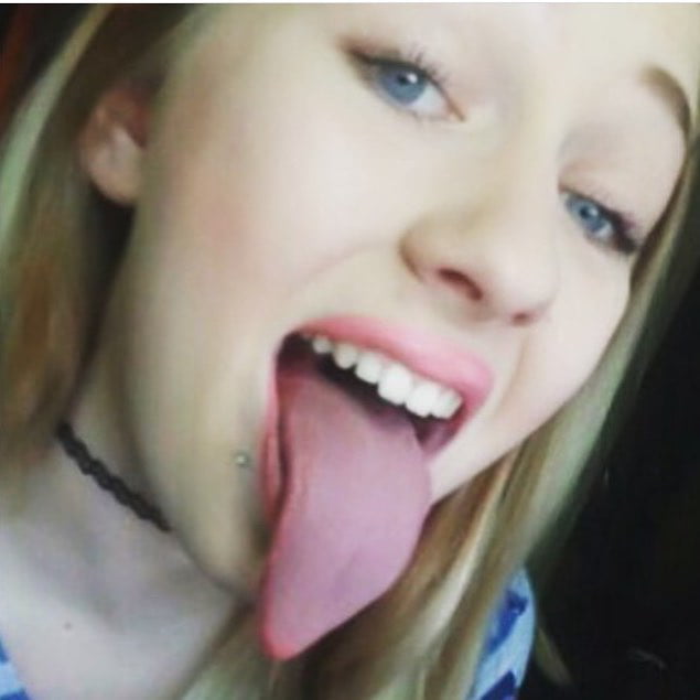 Sexy Long Tongue bobx com