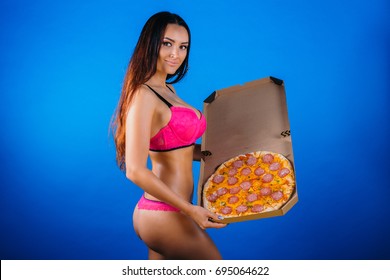 dorothy lindstrom recommends Sexy Pizza Delivery Girl