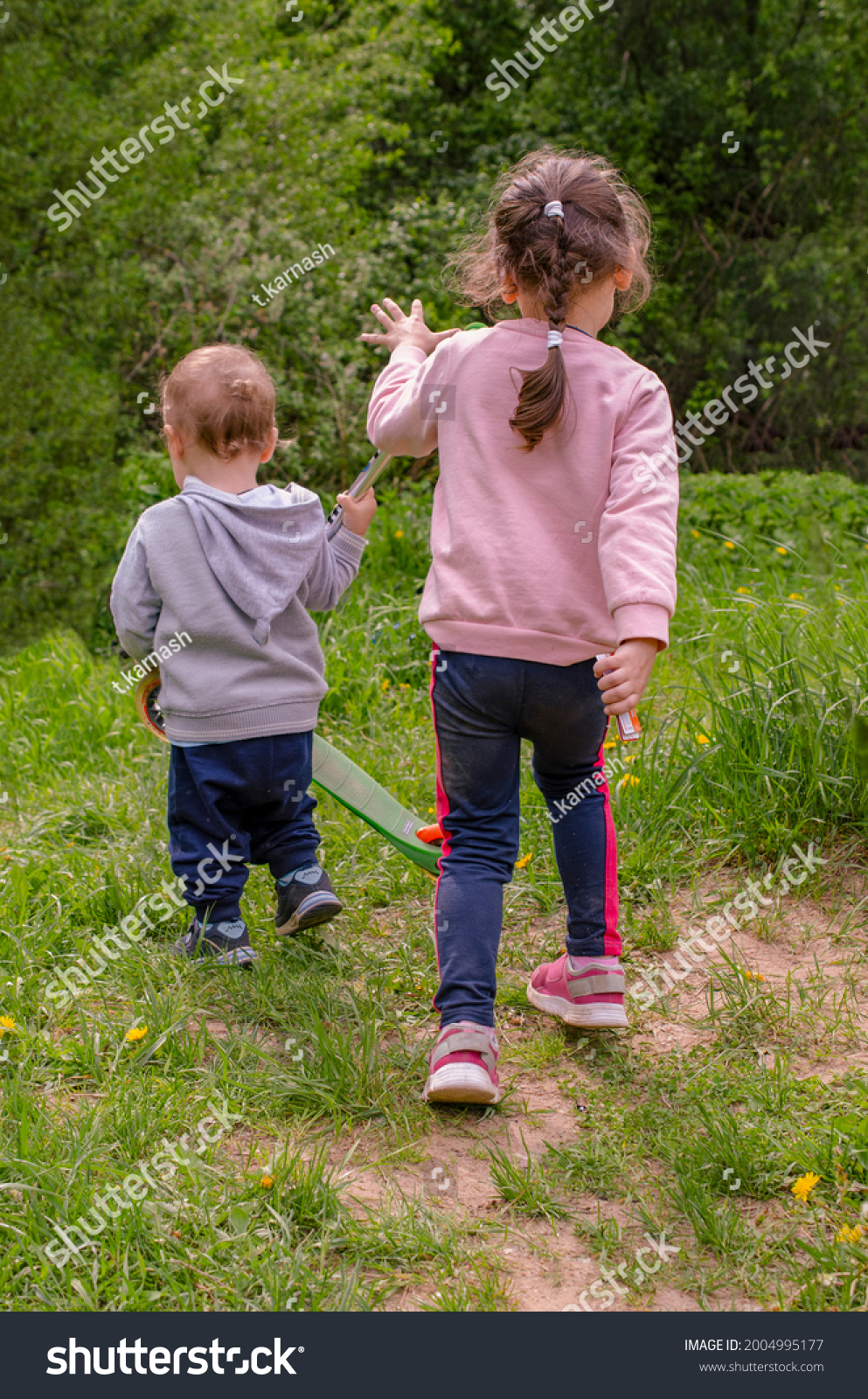 bryce hanks recommends Sister Catches Brother