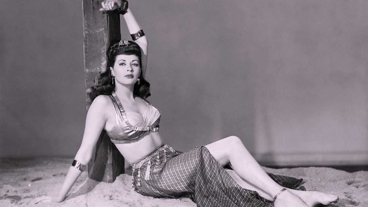 amy treadway recommends yvonne de carlo boobs pic