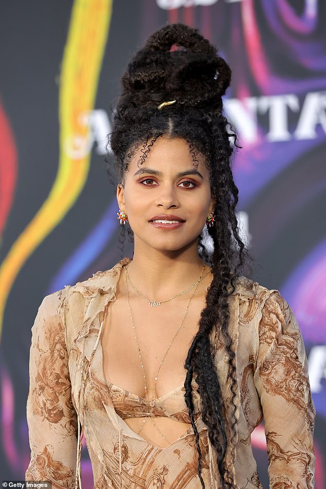 clayton badger recommends zazie beetz topless pic